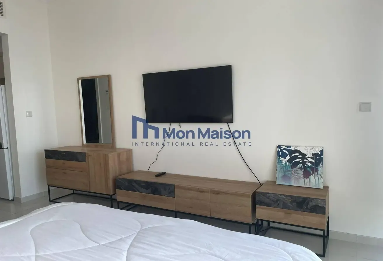 Modern Studio | High Floor | Fully Furnished |