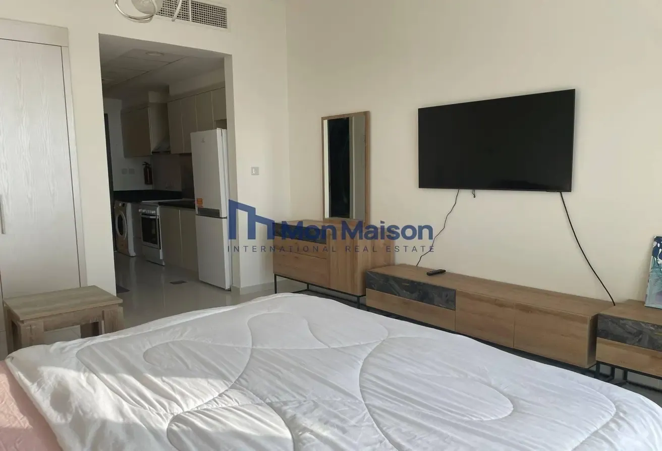 Modern Studio | High Floor | Fully Furnished |