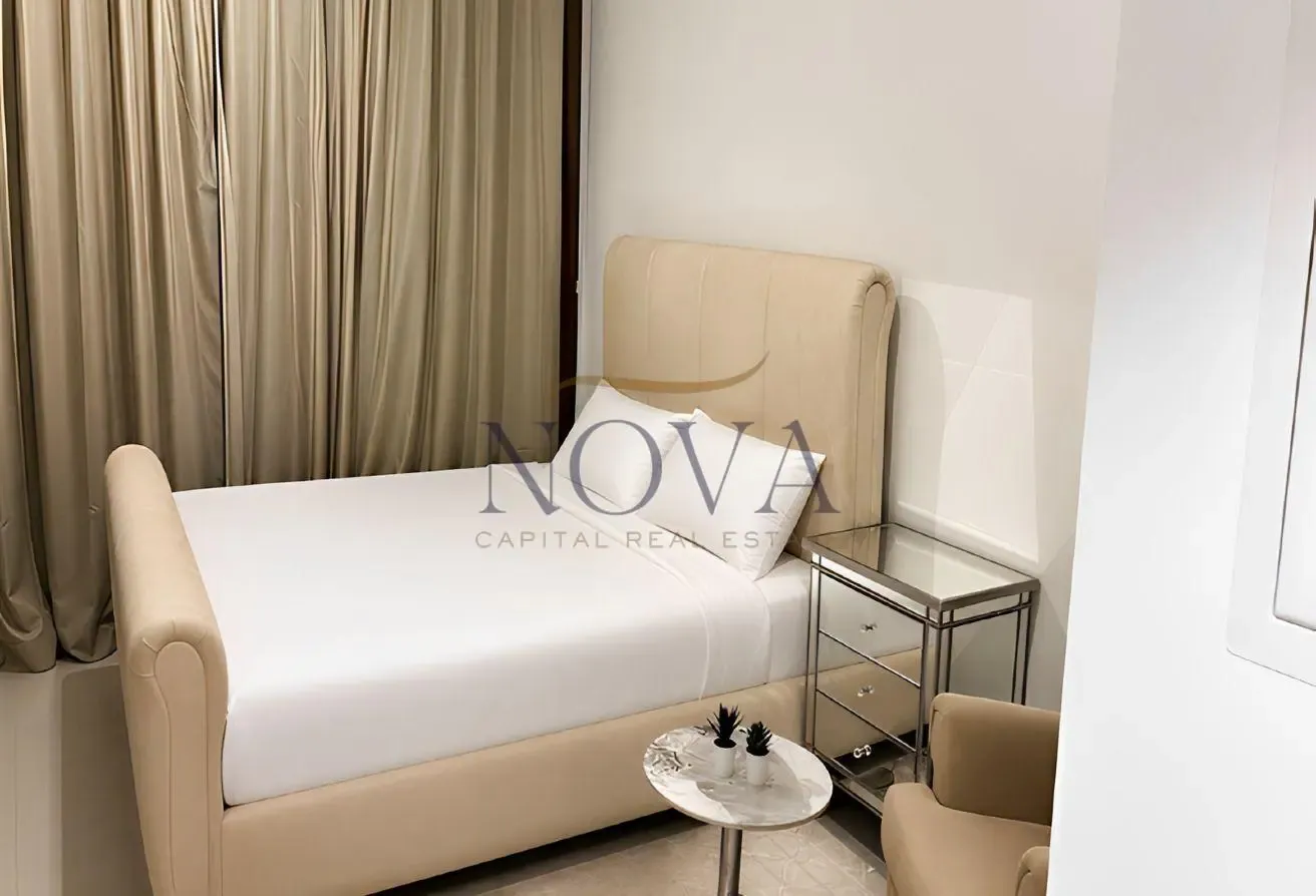 SPACIOUS | GOLF VIEW | READY TO MOVE