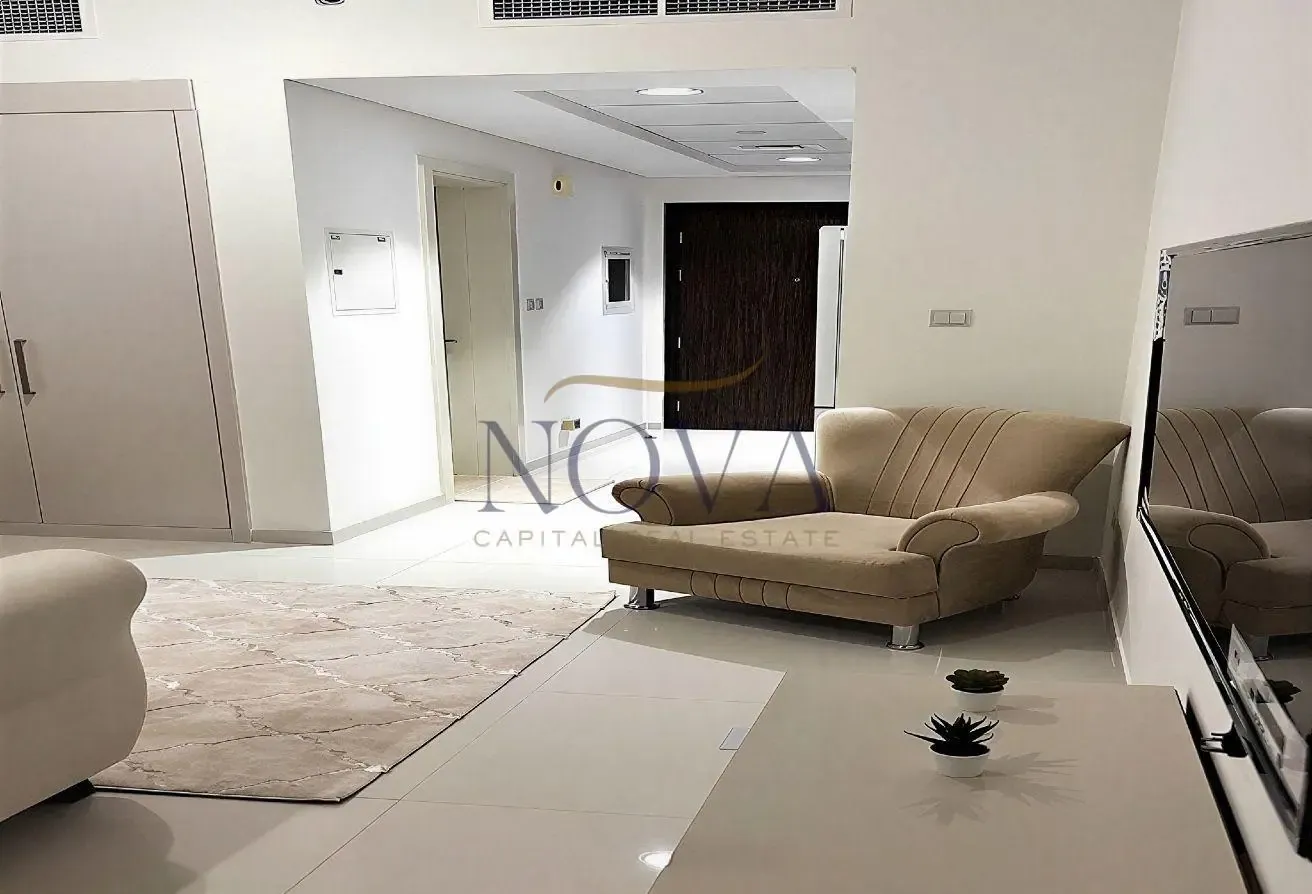 SPACIOUS | GOLF VIEW | READY TO MOVE