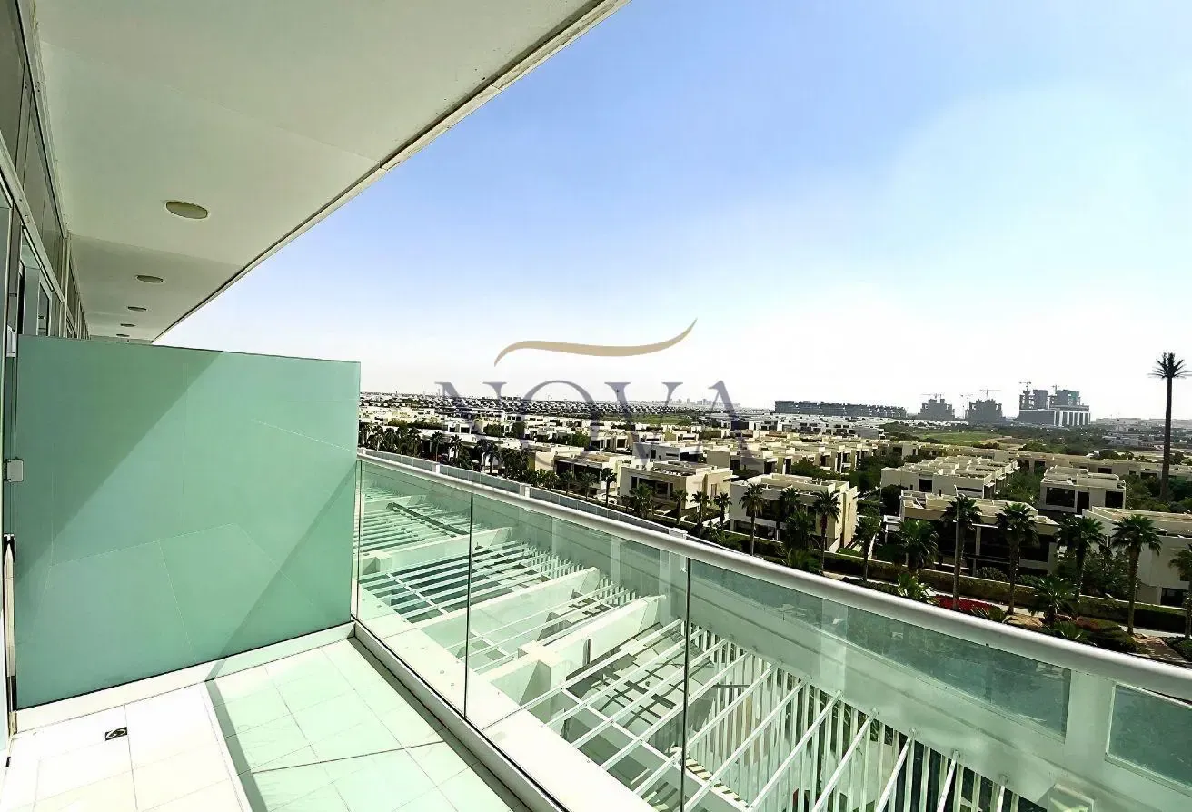 SPACIOUS | GOLF VIEW | READY TO MOVE