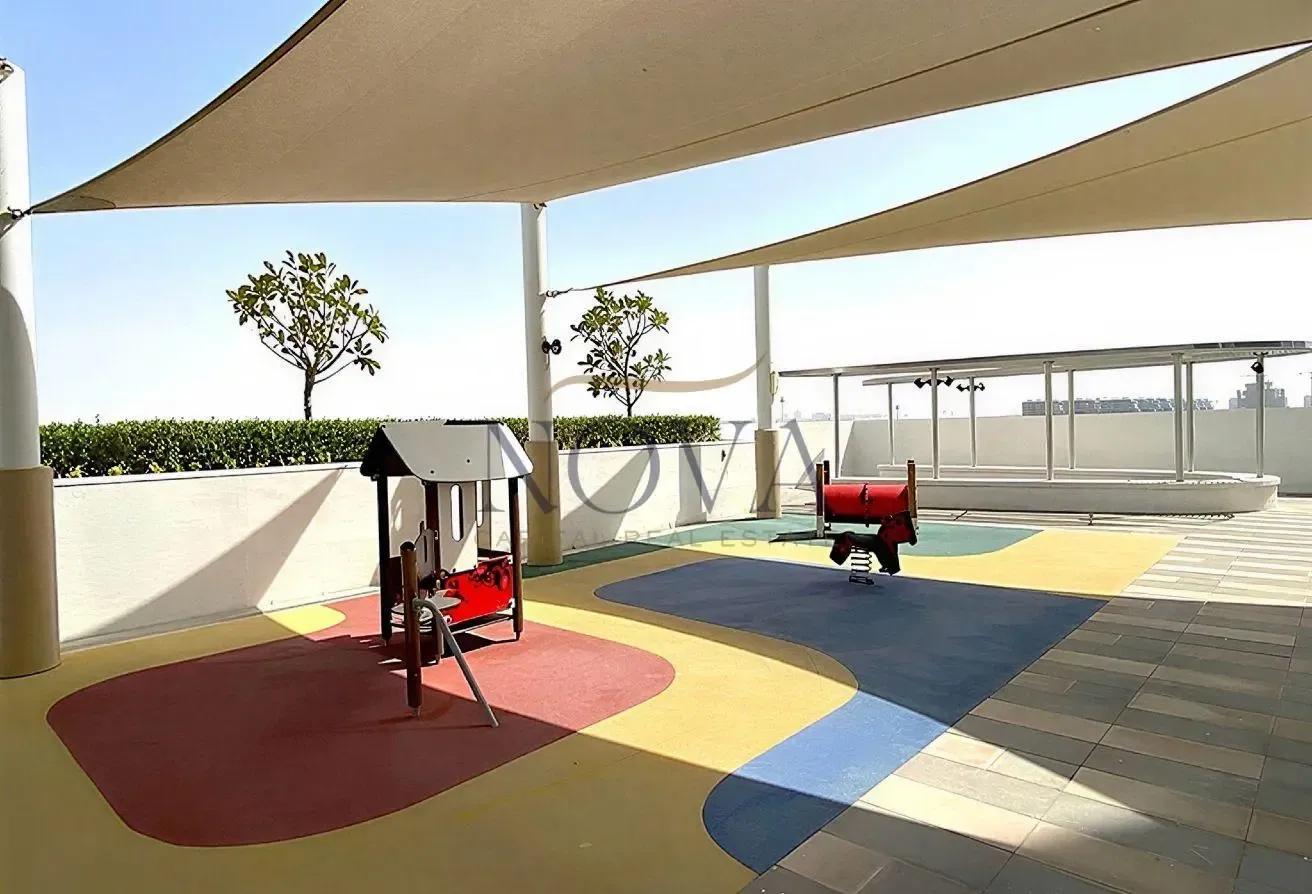 SPACIOUS | GOLF VIEW | READY TO MOVE