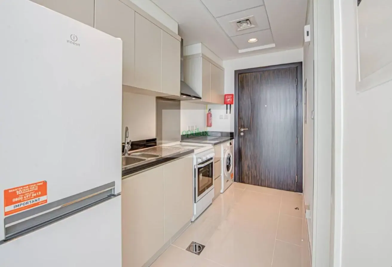 HIGH FLOOR | FITTED KITCHEN | FURNISHED