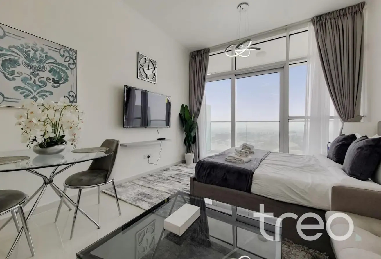 Fully Furnished Studio | Golf View | High Floor