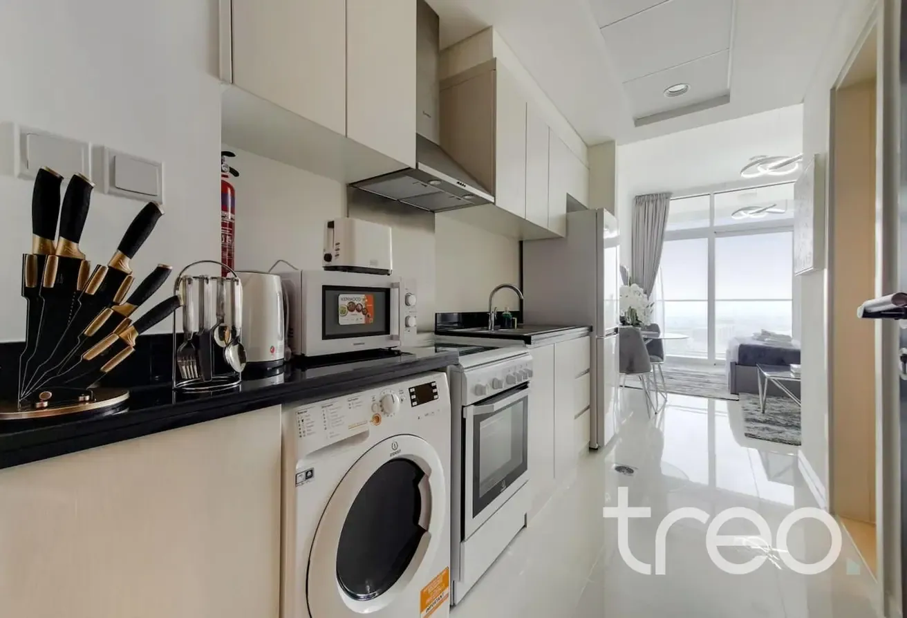 Fully Furnished Studio | Golf View | High Floor