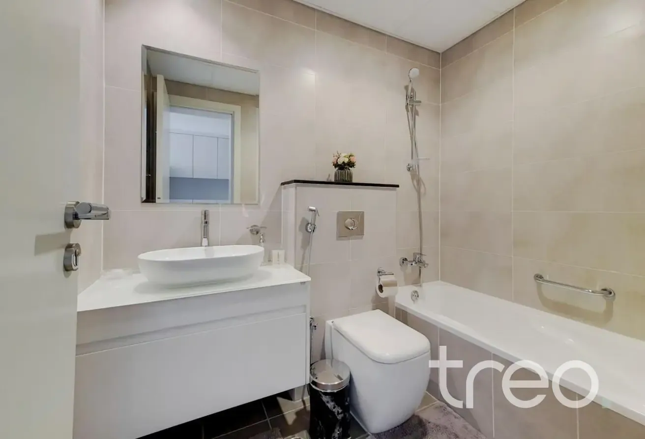 Fully Furnished Studio | Golf View | High Floor
