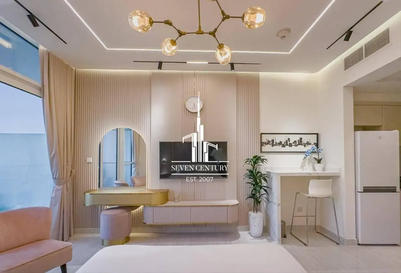 Upgraded Studio|  High Floor | Full Golf View