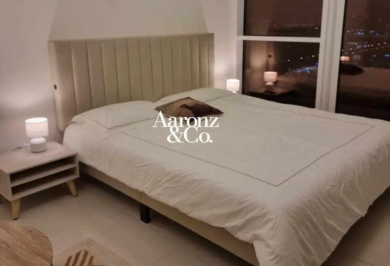 Vacant | Furnished | High Floor | Modern Unit
