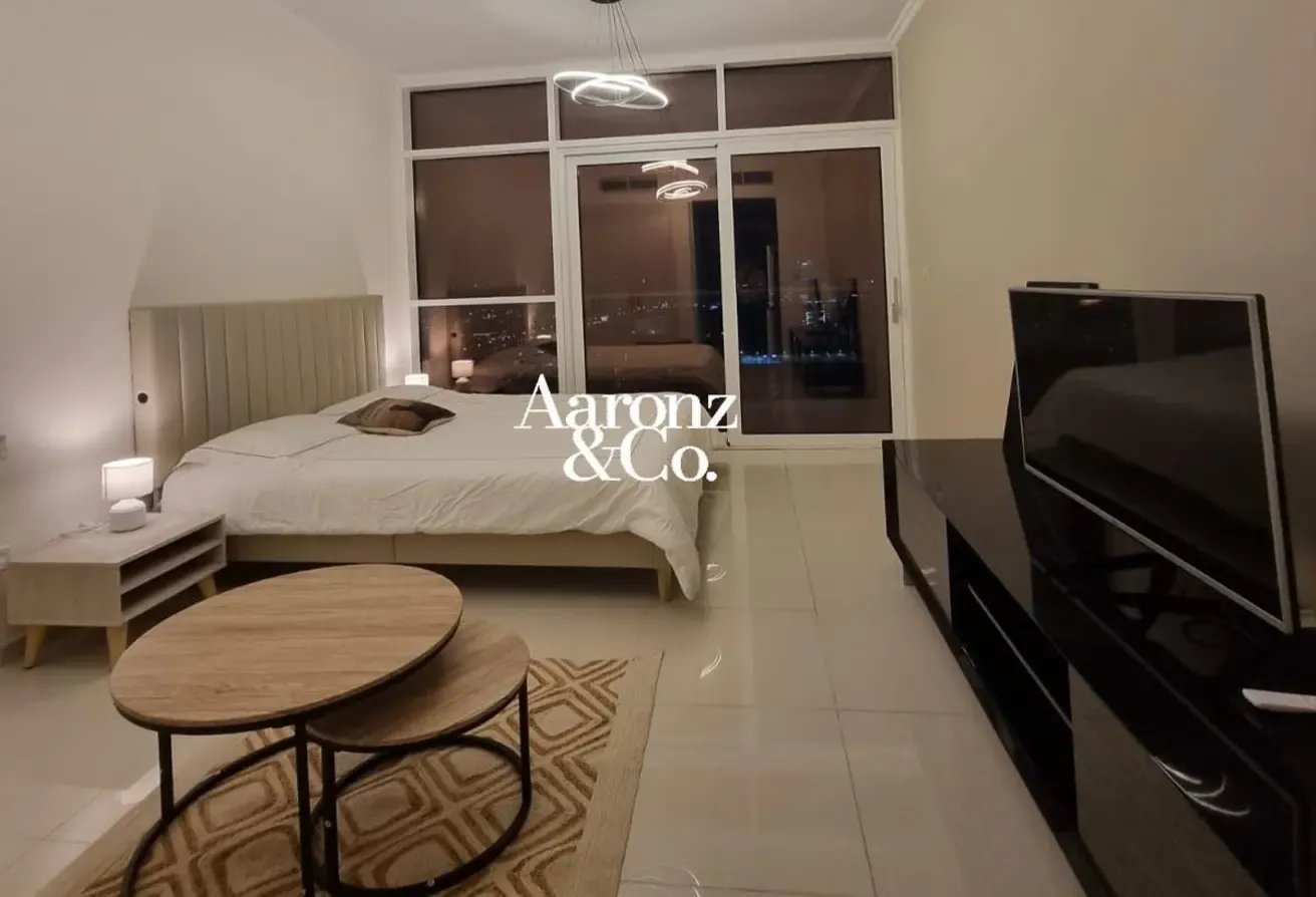 Vacant | Furnished | High Floor | Modern Unit