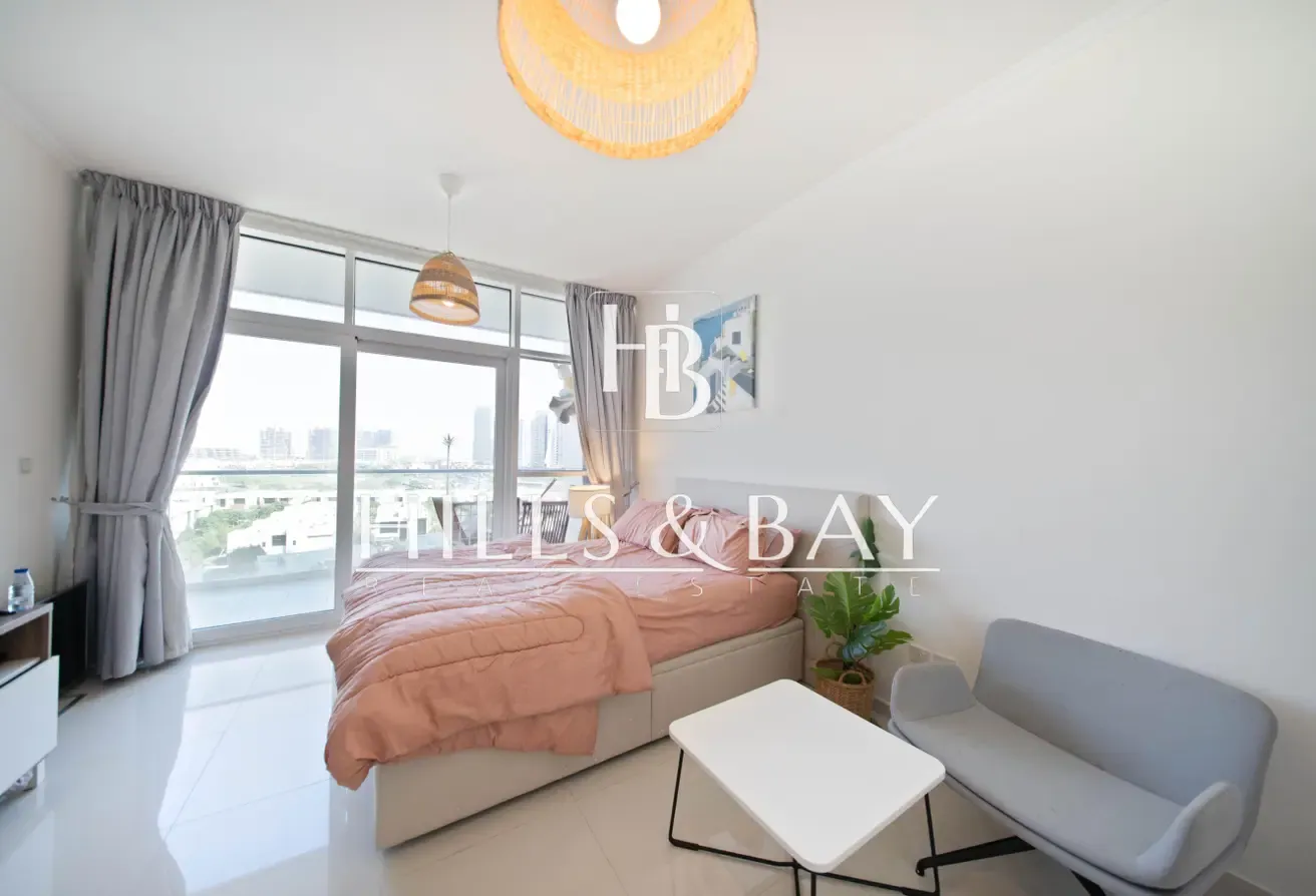 Fully Furnished | Golf View | As good as Brand New
