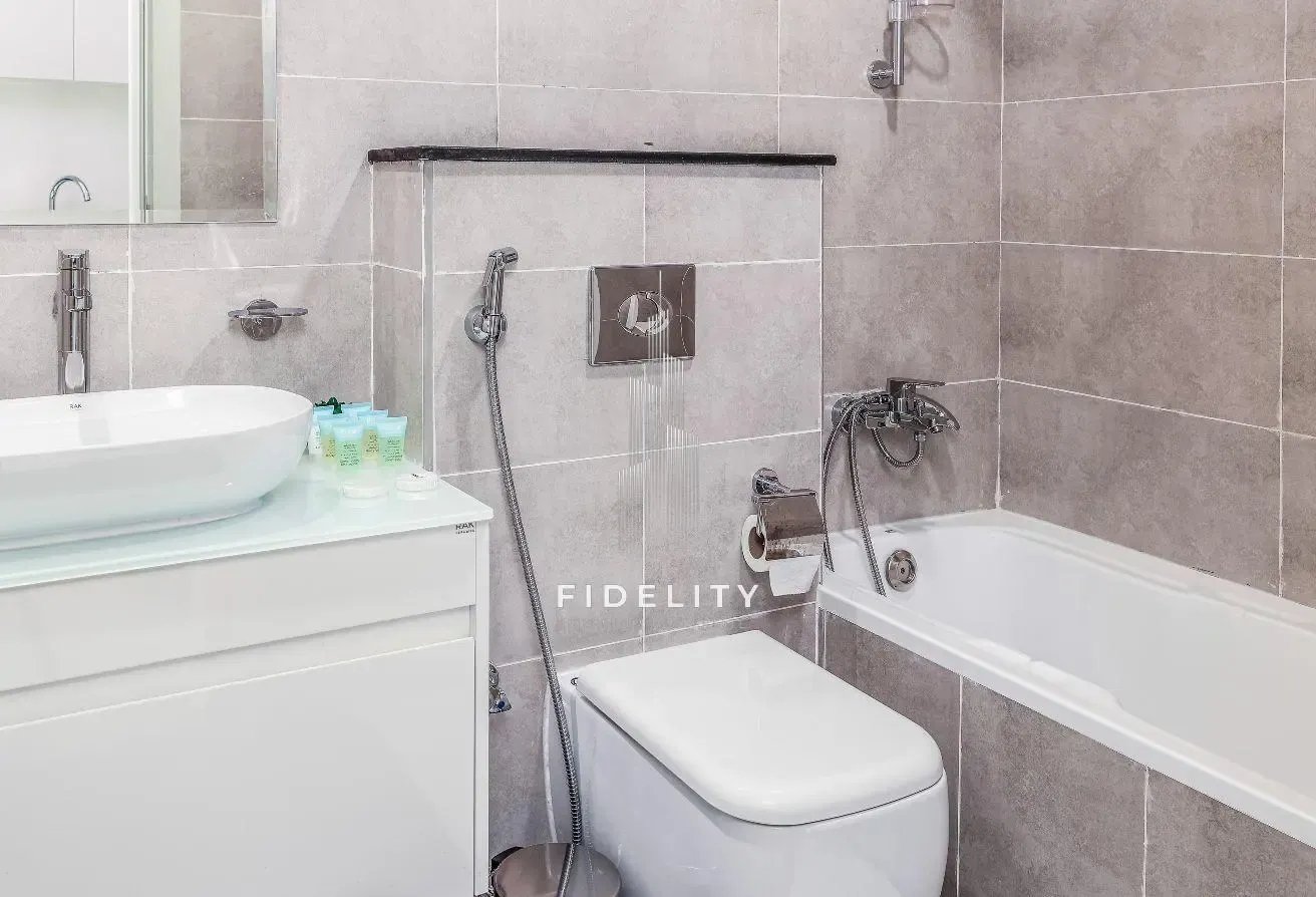 HIGH FLOOR  l CITY VIEW l FULLY FURNISHED