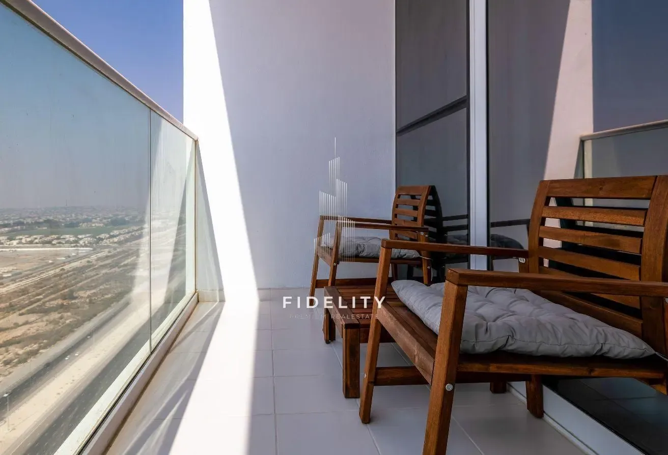 HIGH FLOOR  l CITY VIEW l FULLY FURNISHED