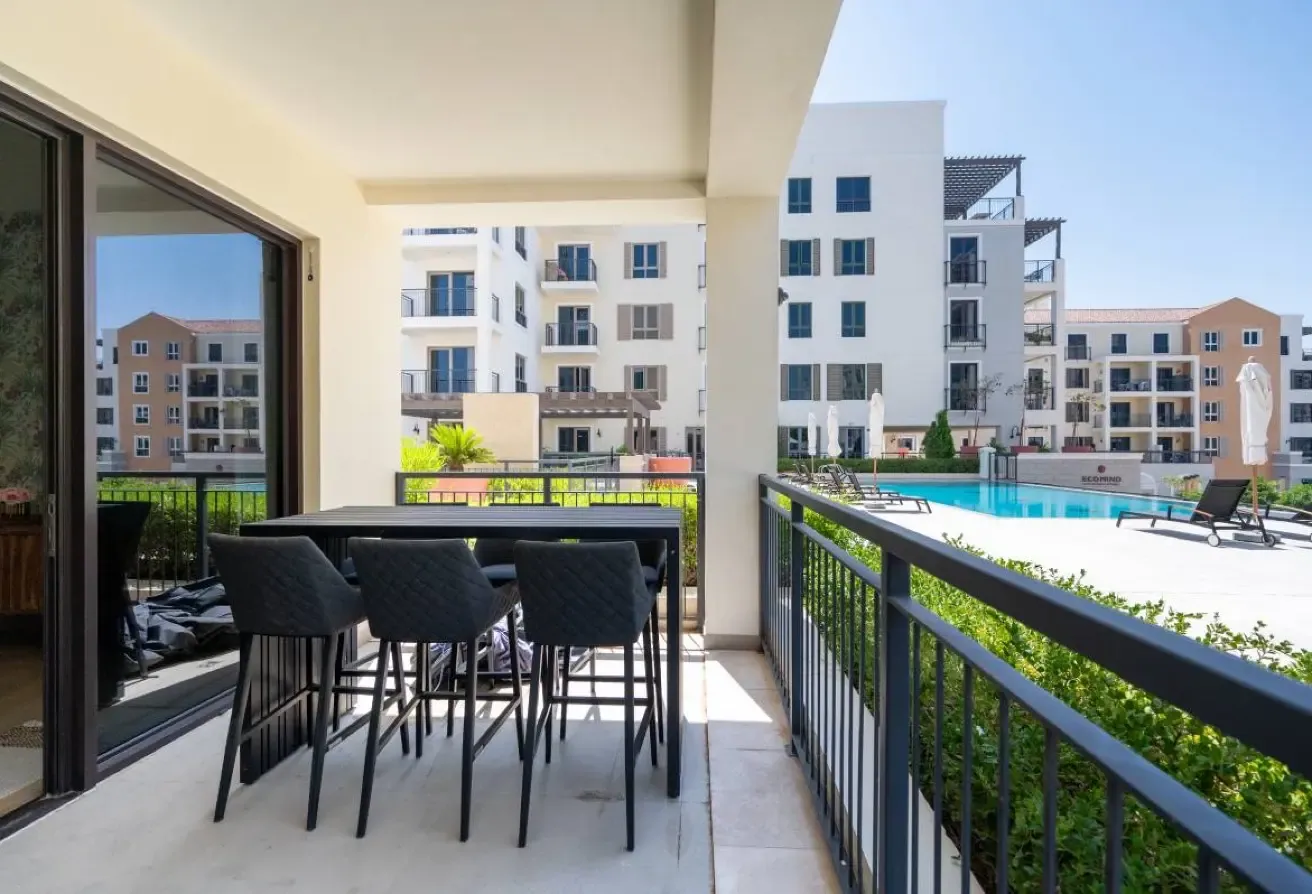 Furnished | | Pool View | Direct Beach Access