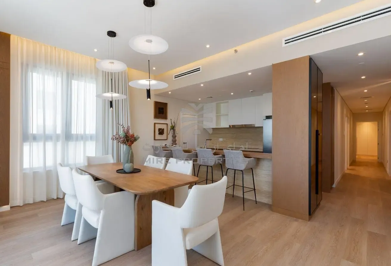 Upgraded 3BR | Furnished | Stunning Sea View