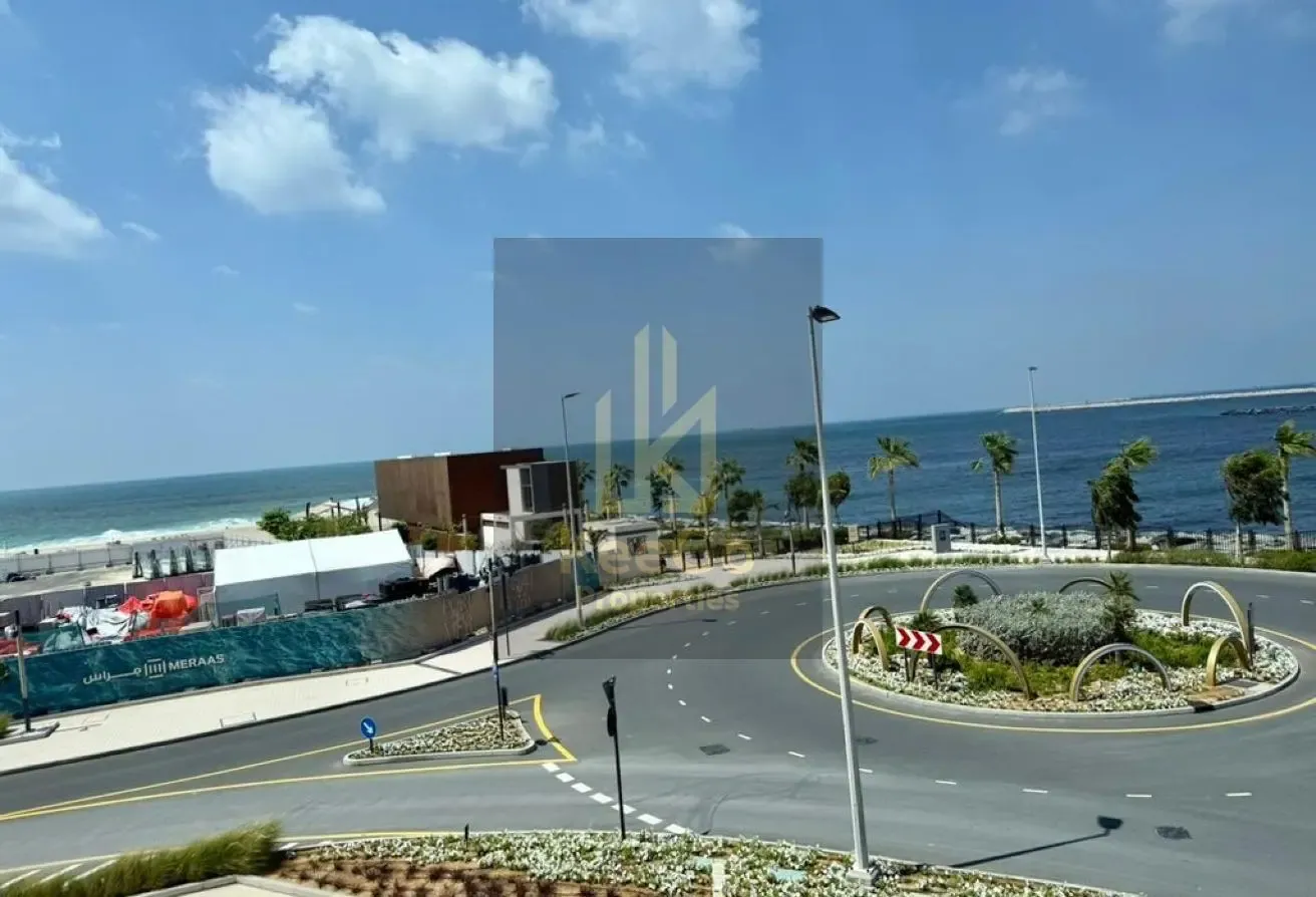 Skyline Luxury 3 bed maid Beachfront Corner Unit