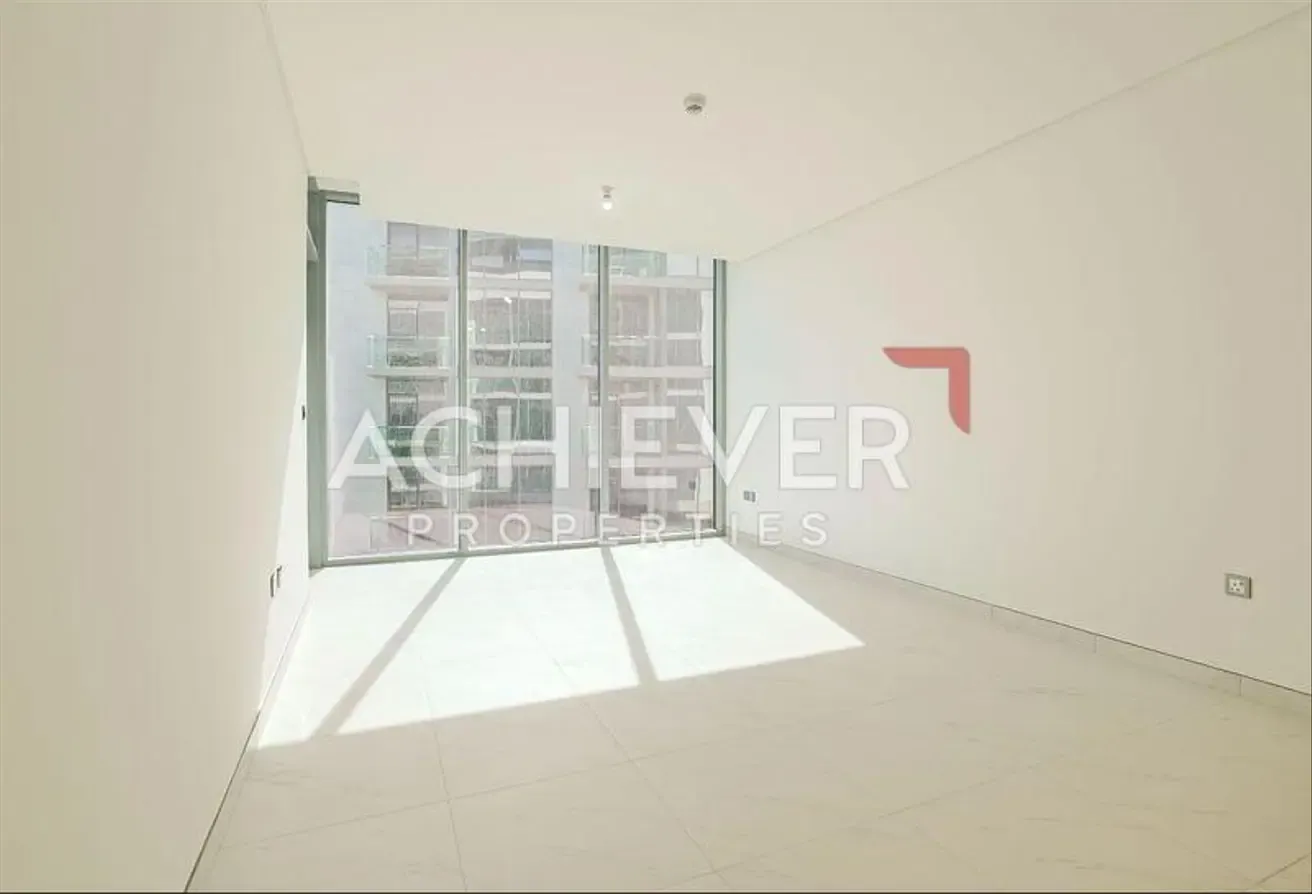 Spacious 1BR | Stunning Views | Great Location
