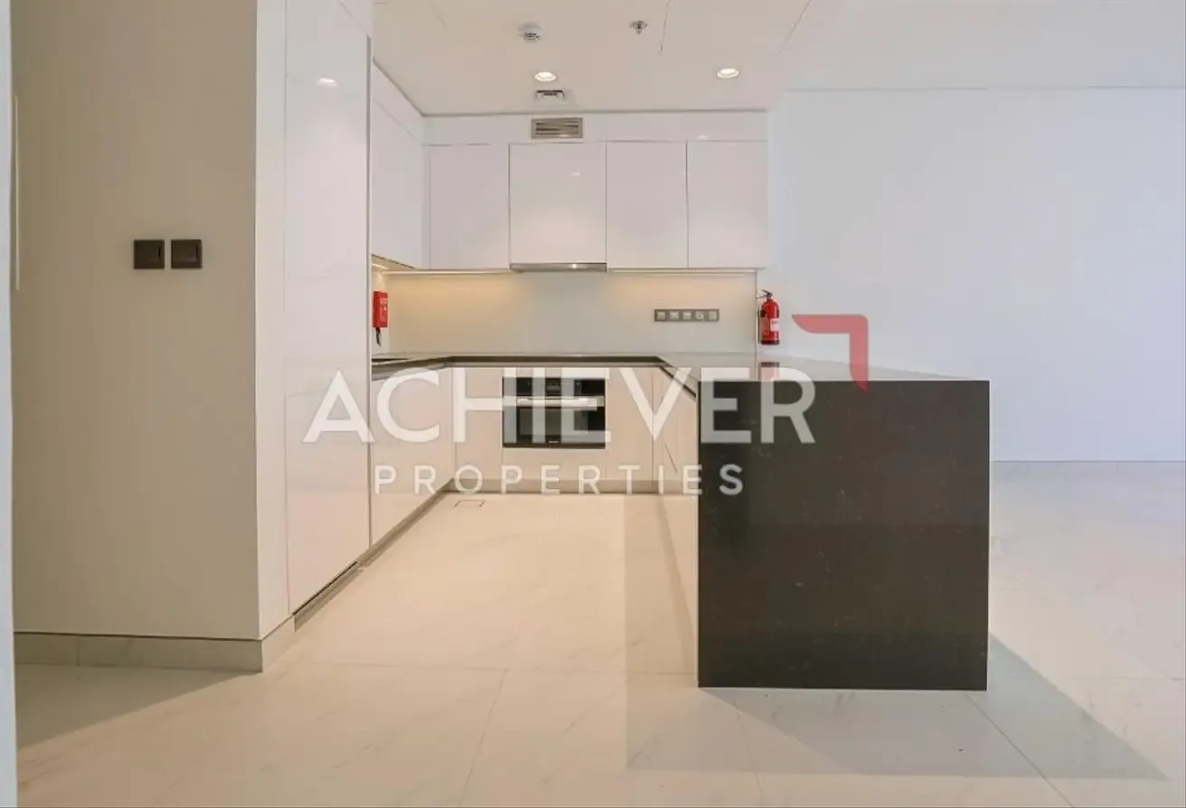 Burj Khalifa View / Spacious Layout / Elegantly designed / Unfurnished