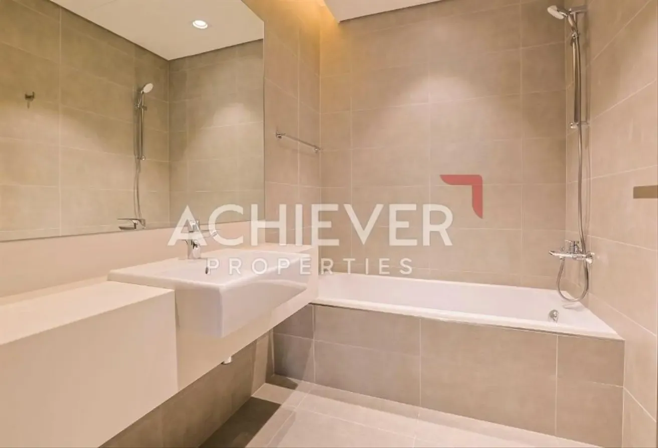 Burj Khalifa View / Spacious Layout / Elegantly designed / Unfurnished