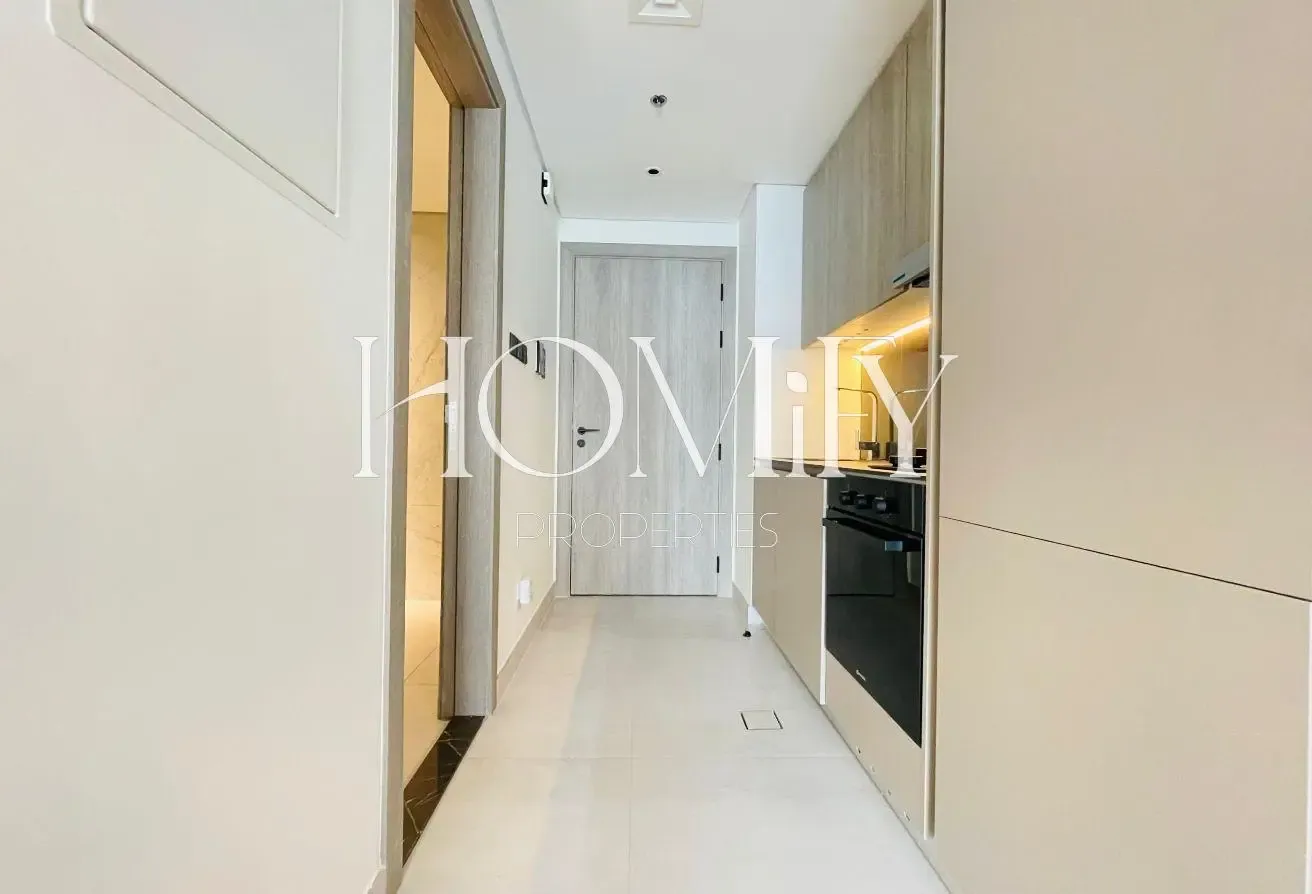 HUGE LAYOUT | 12 CHEQUES | POOL VIEW