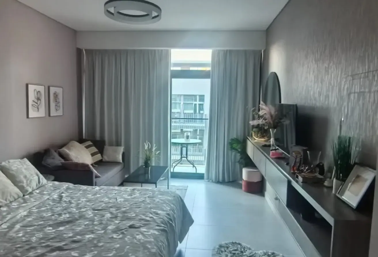 SMART LIVING-FURNISHED MODERN STYLE STUDIO-VACANT