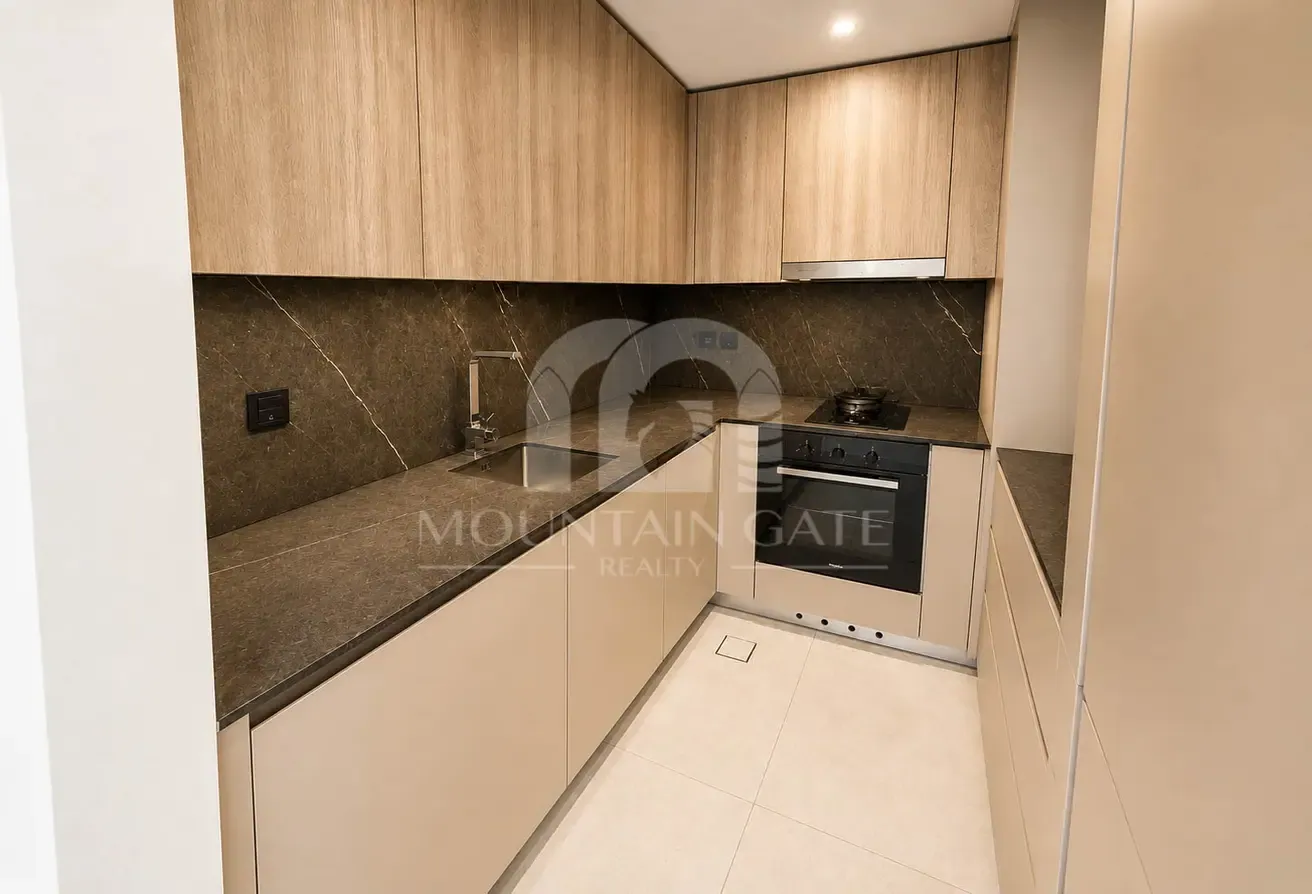 Exclusive Layout | Lovely Landlord | Chiller Free