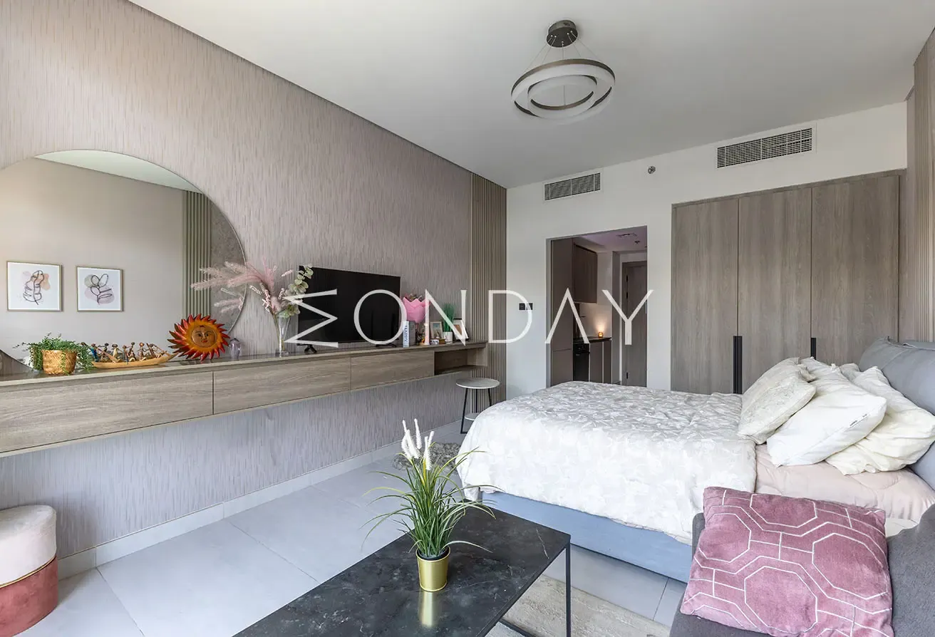 Furnished | Ready to move | Luxury Ameneties