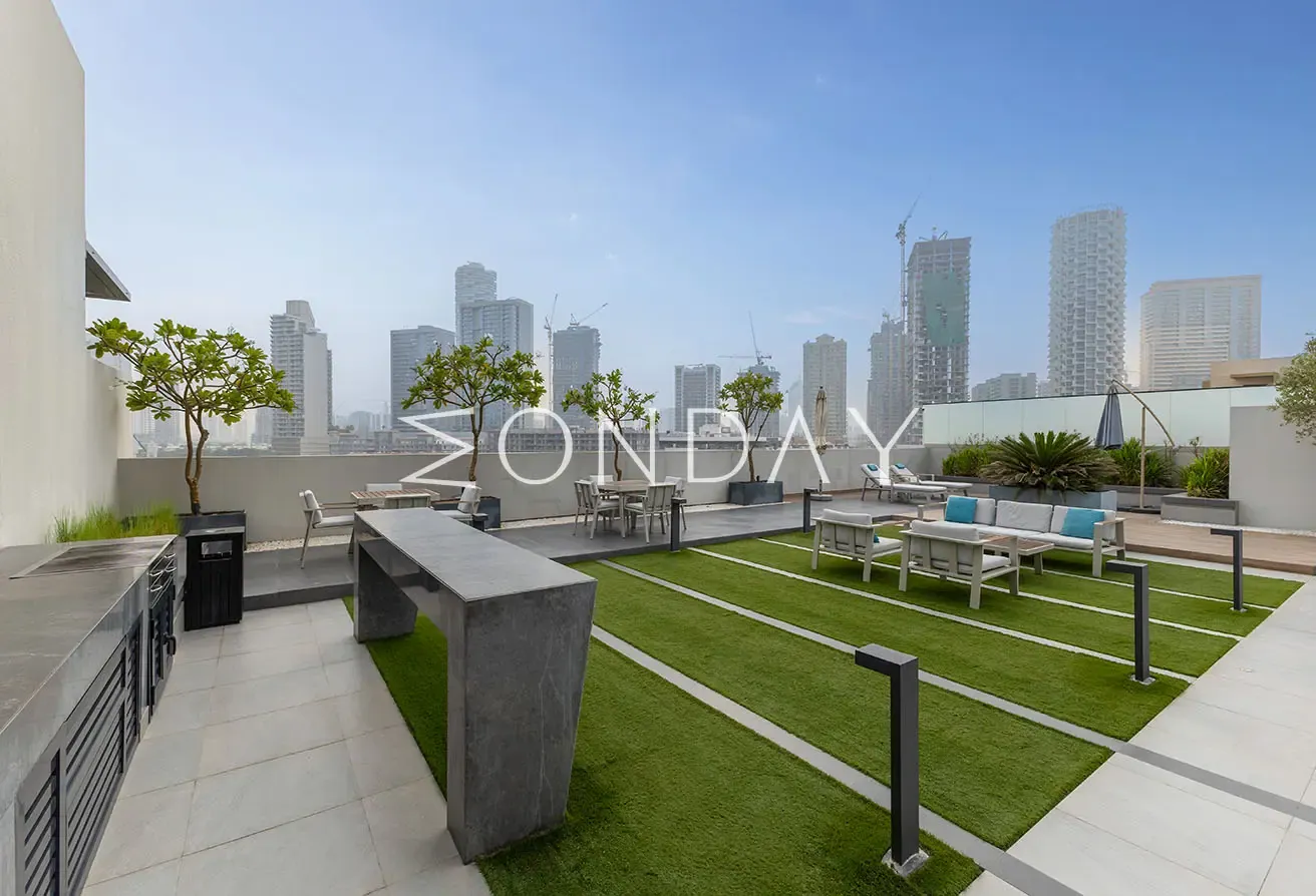 Furnished | Ready to move | Luxury Ameneties