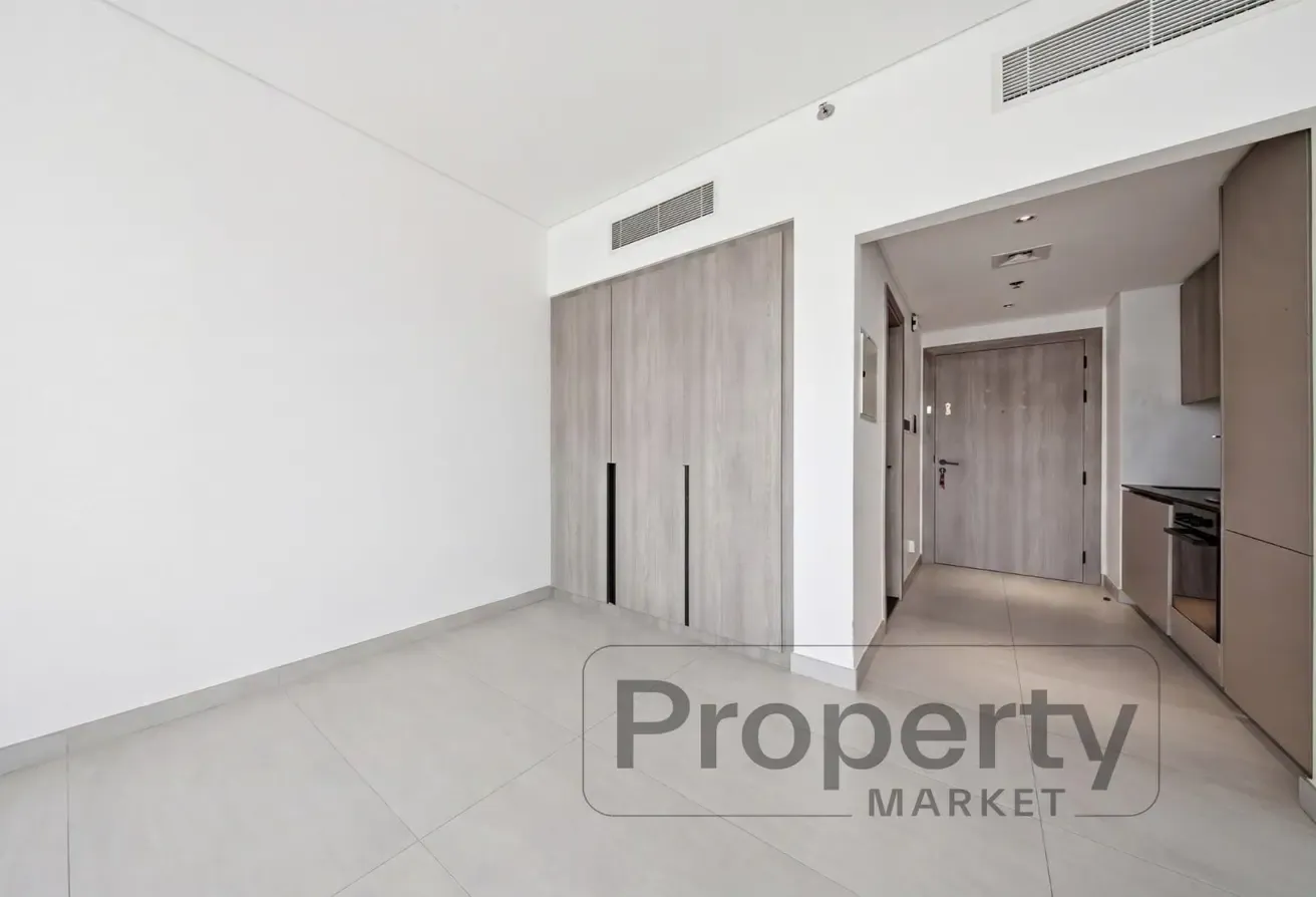 12 Payments Option | Near Park | Low Rise