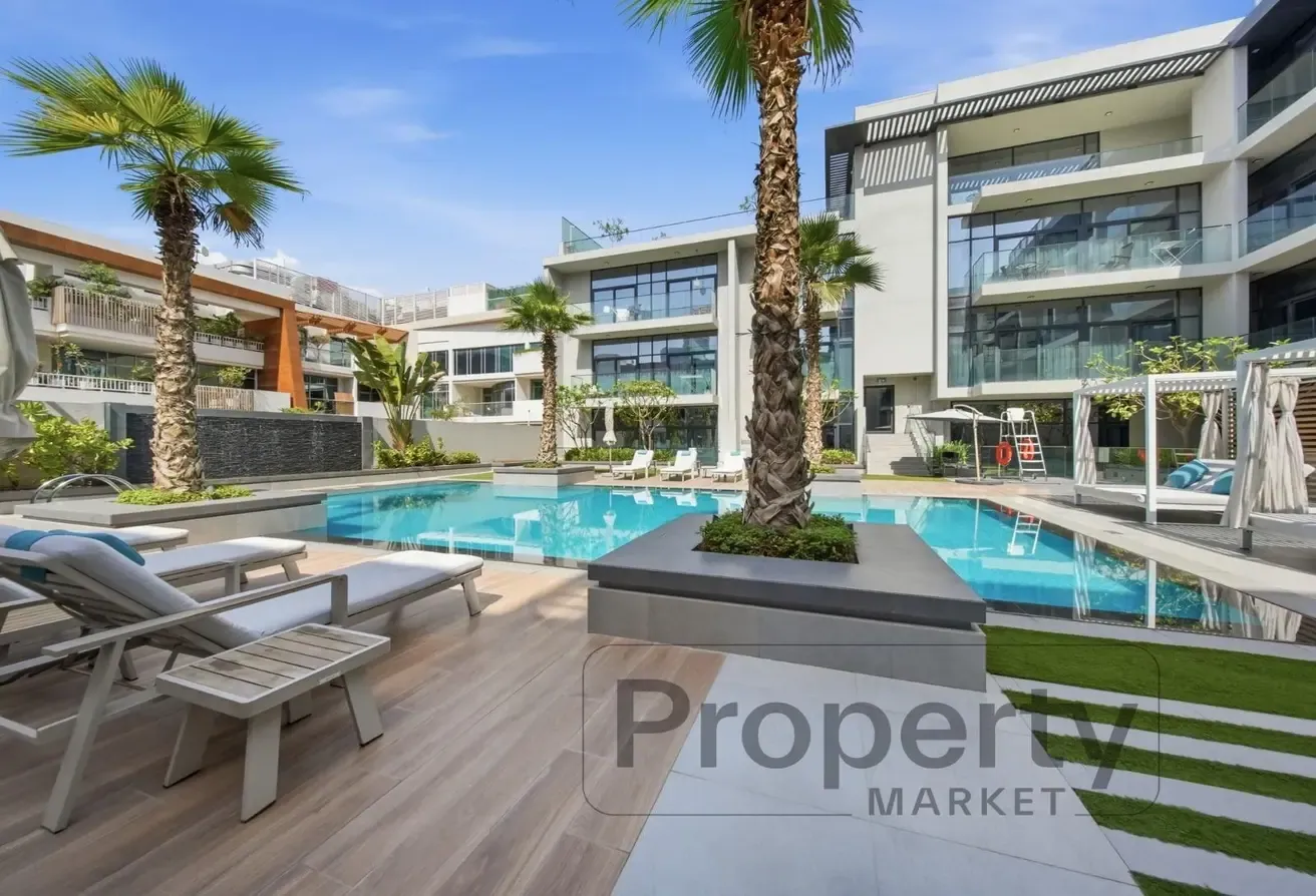 12 Payments Option | Near Park | Low Rise