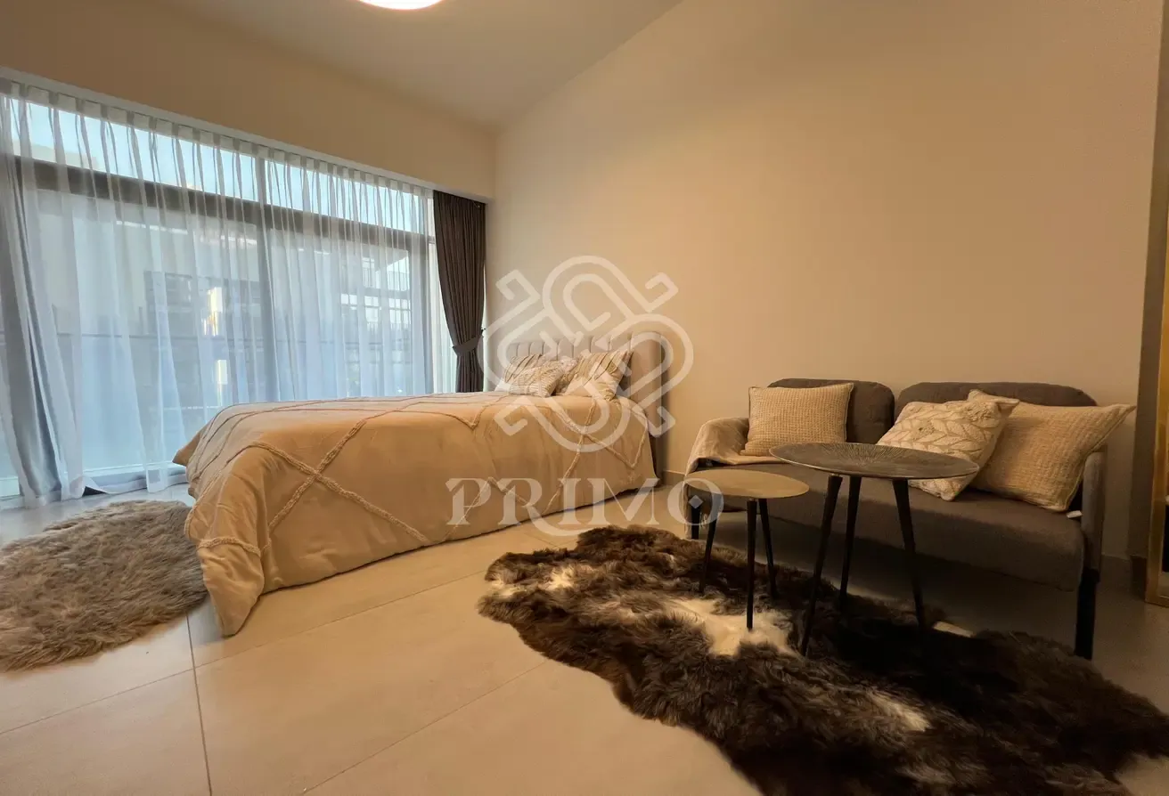 FULLY FURNISHED | CALM & MODERN | VACANT IN AUGUST