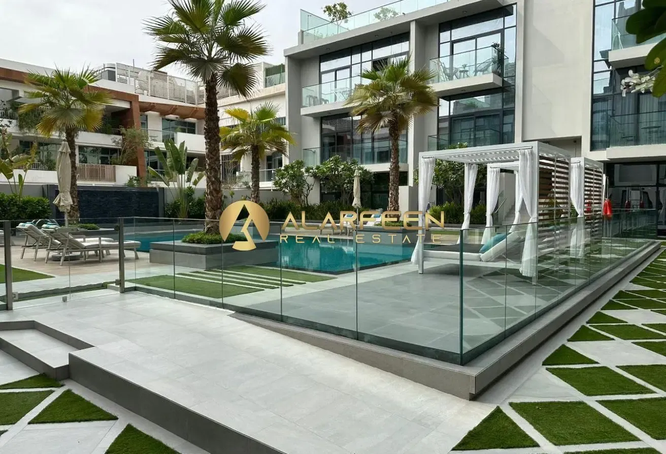 Furnished Studio | Fitted Kitchen | Move In Ready
