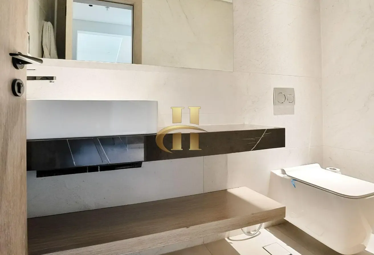 Pool View | Flexible Cheques | Luxury Building