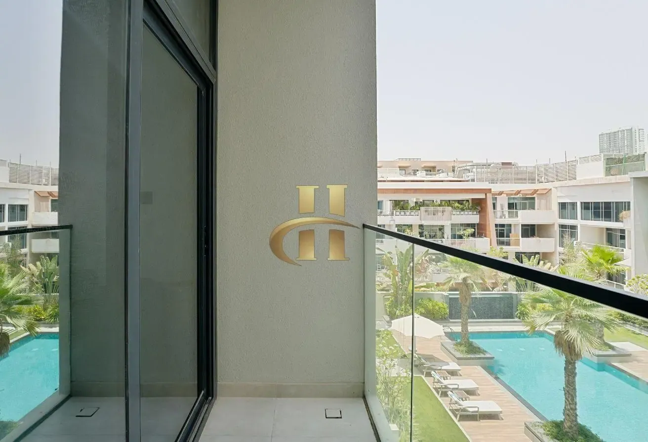 Pool View | Flexible Cheques | Luxury Building
