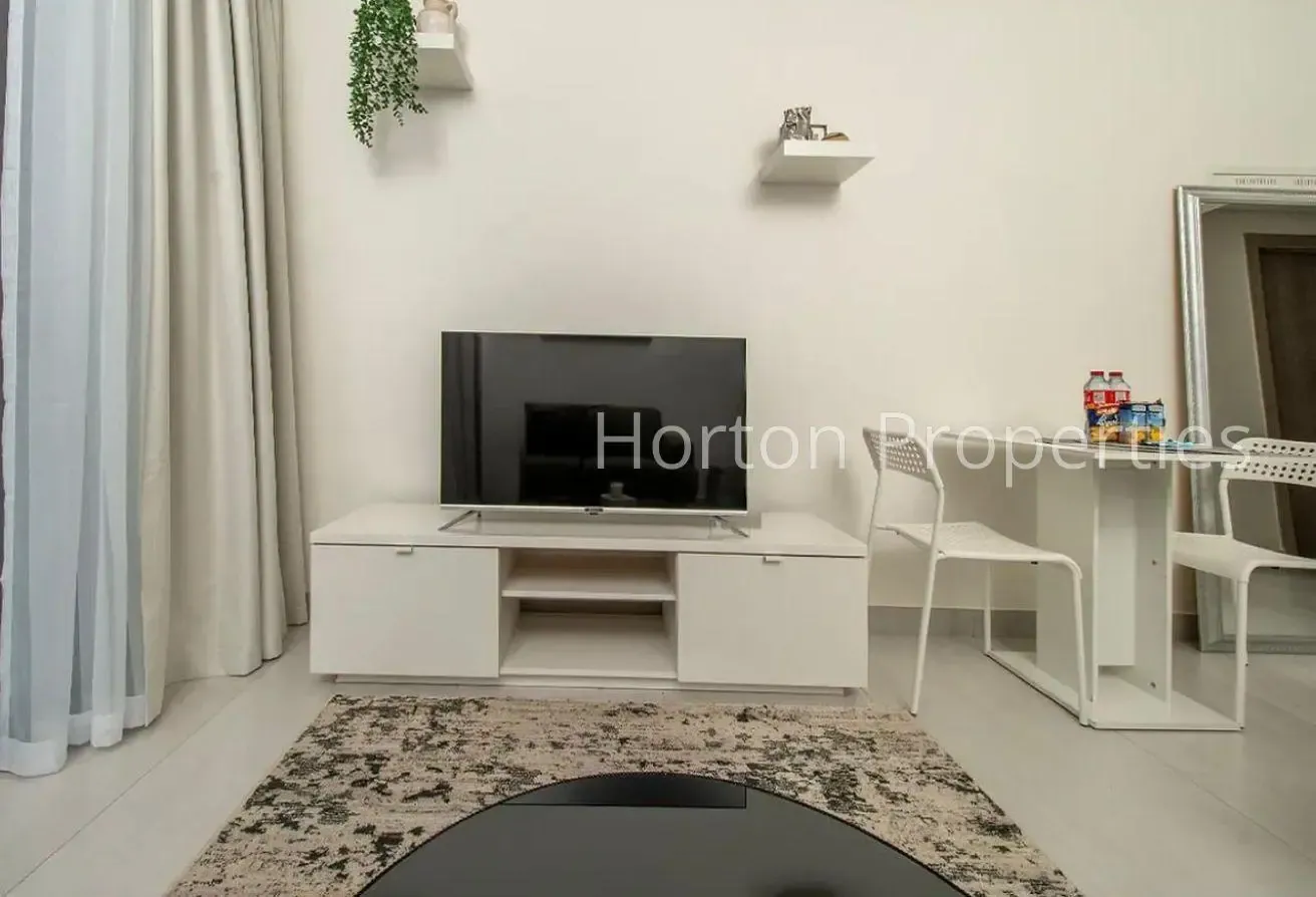 FURNISHED I COMMUNITY VIEW I FLEXIBLE CHEQUES