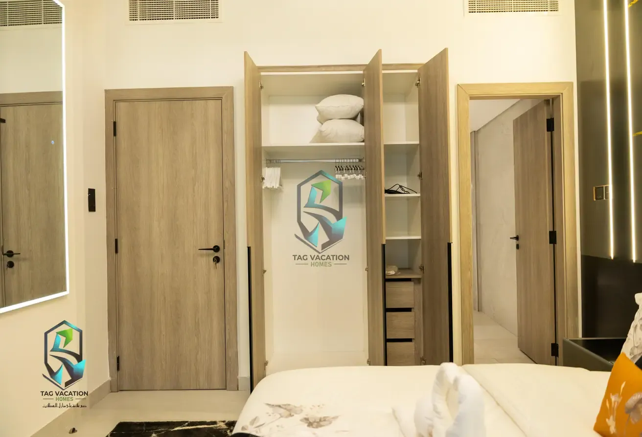 Stylish Retreat. Embrace the Comfort