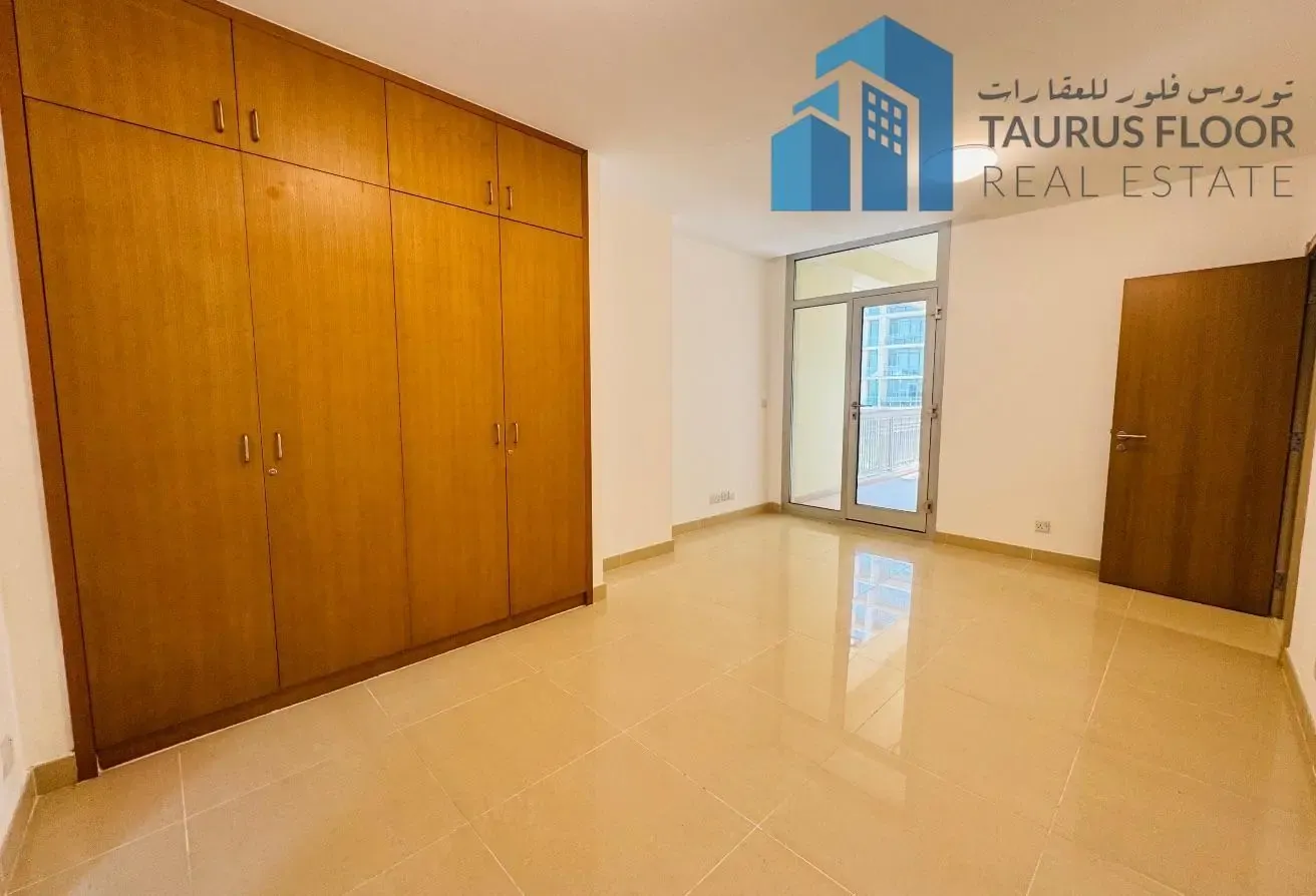 Chiller Free 3 BHK | Maidroom | Prime Location