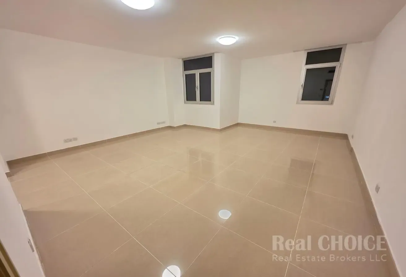 Spacious 3-BR Apartment | Prime Deira Location
