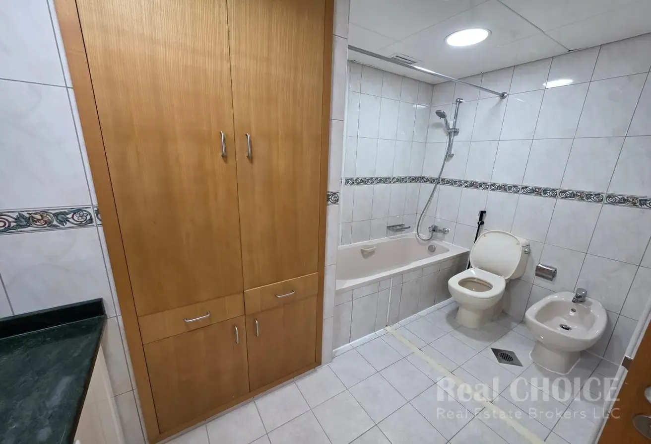 Spacious 3-BR Apartment | Prime Deira Location