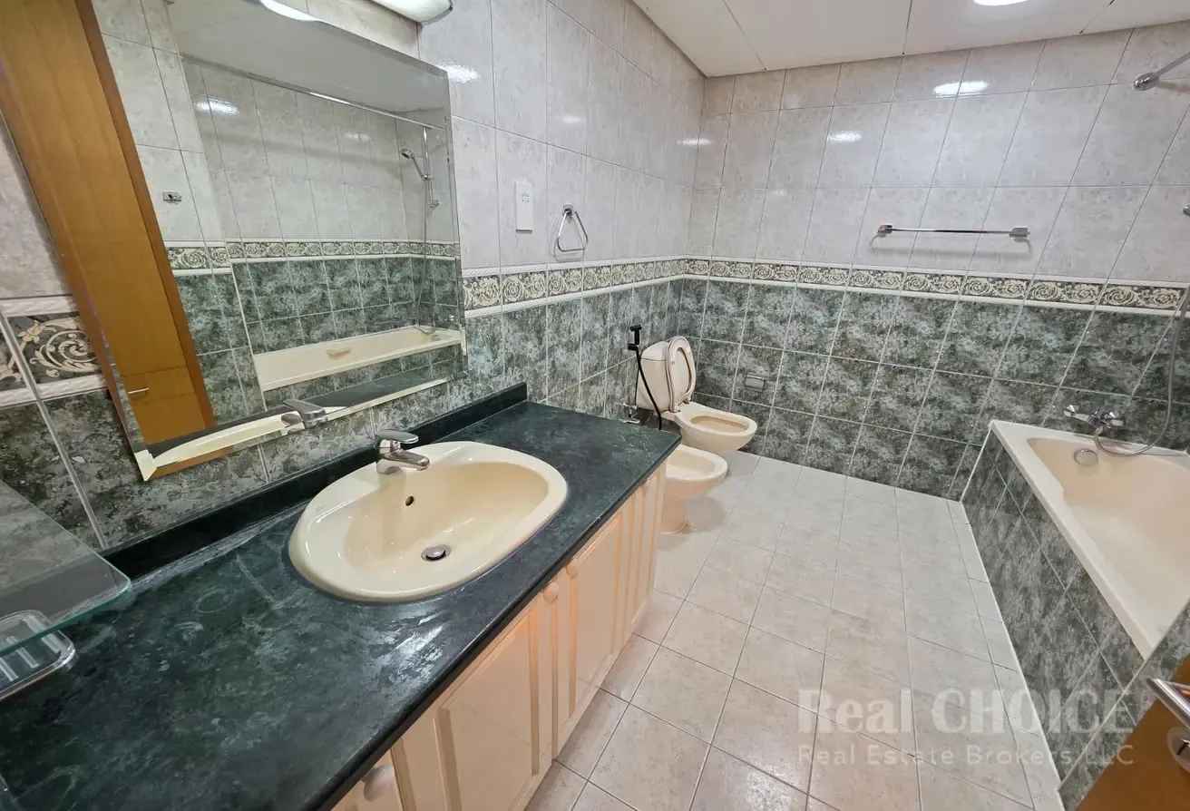 Spacious 3-BR Apartment | Prime Deira Location