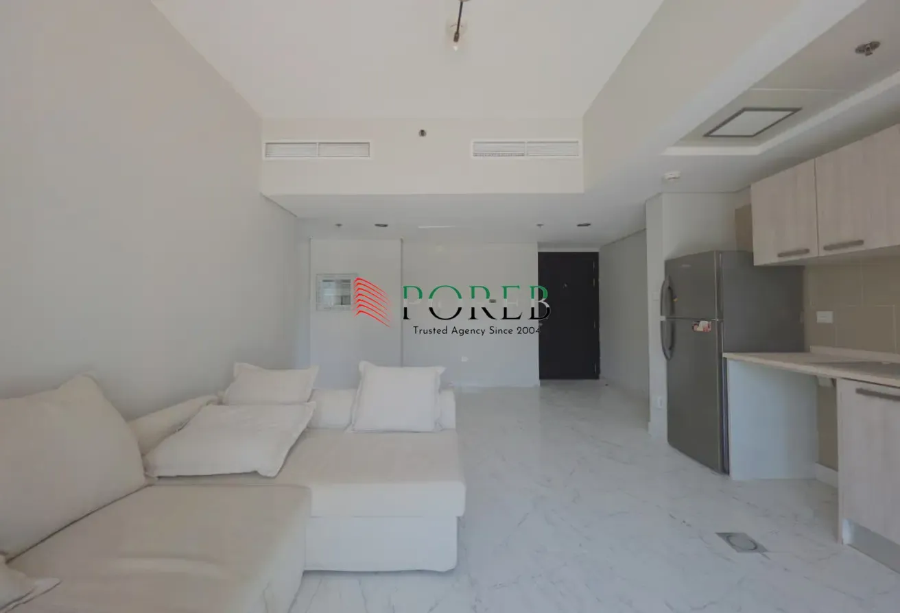 PRIME LOCATION | OPEN LAYOUT | Semi Furnished