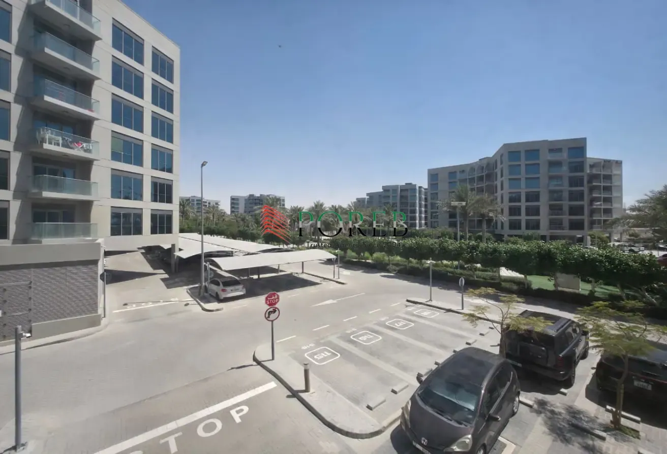 PRIME LOCATION | OPEN LAYOUT | Semi Furnished