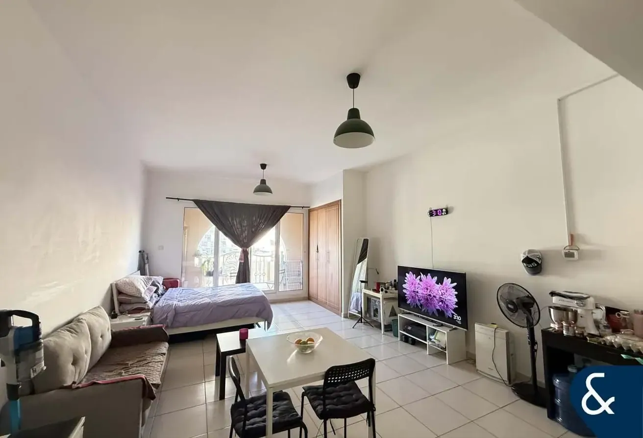 Studio Apt | Unfurnished | Available