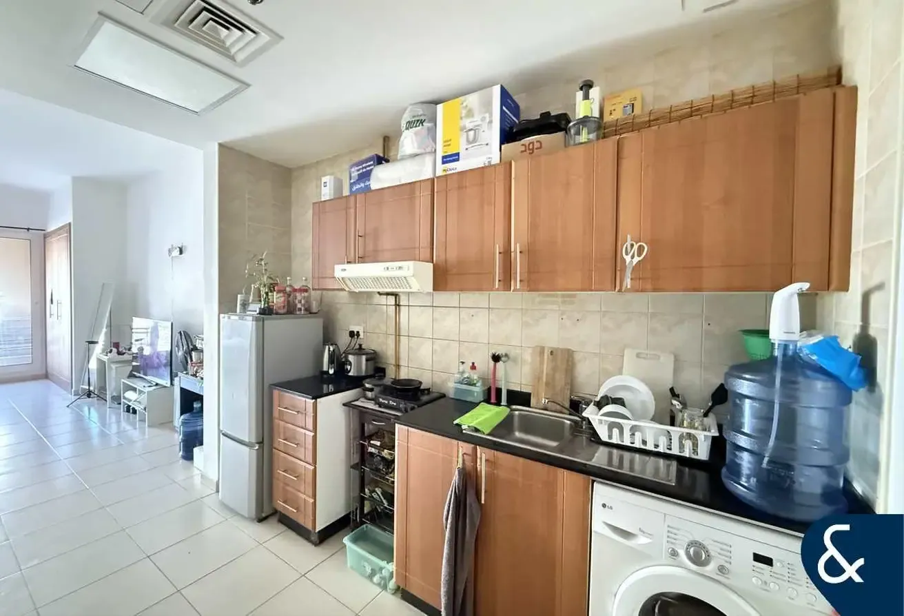 Studio Apt | Unfurnished | Available