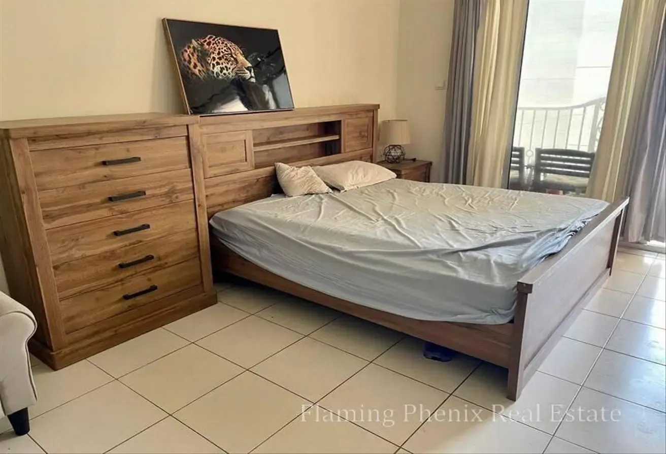 Prime location | Spacious | Vacant | Modern