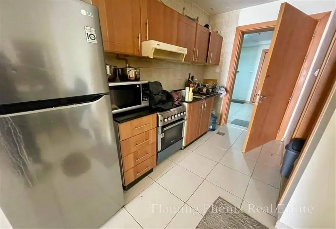 Prime location | Spacious | Vacant | Modern