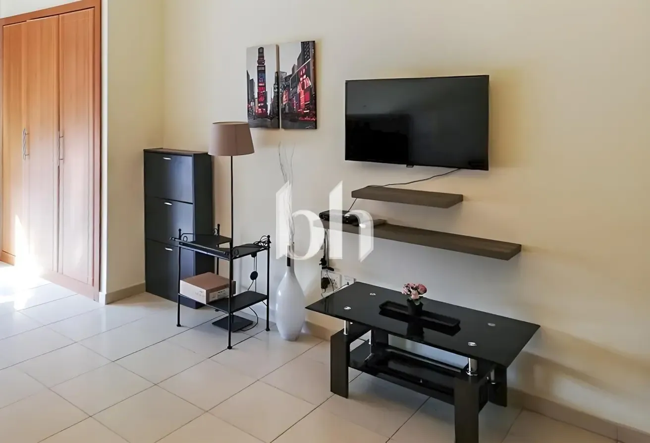 Ready To Move Studio | Community View | Vacant