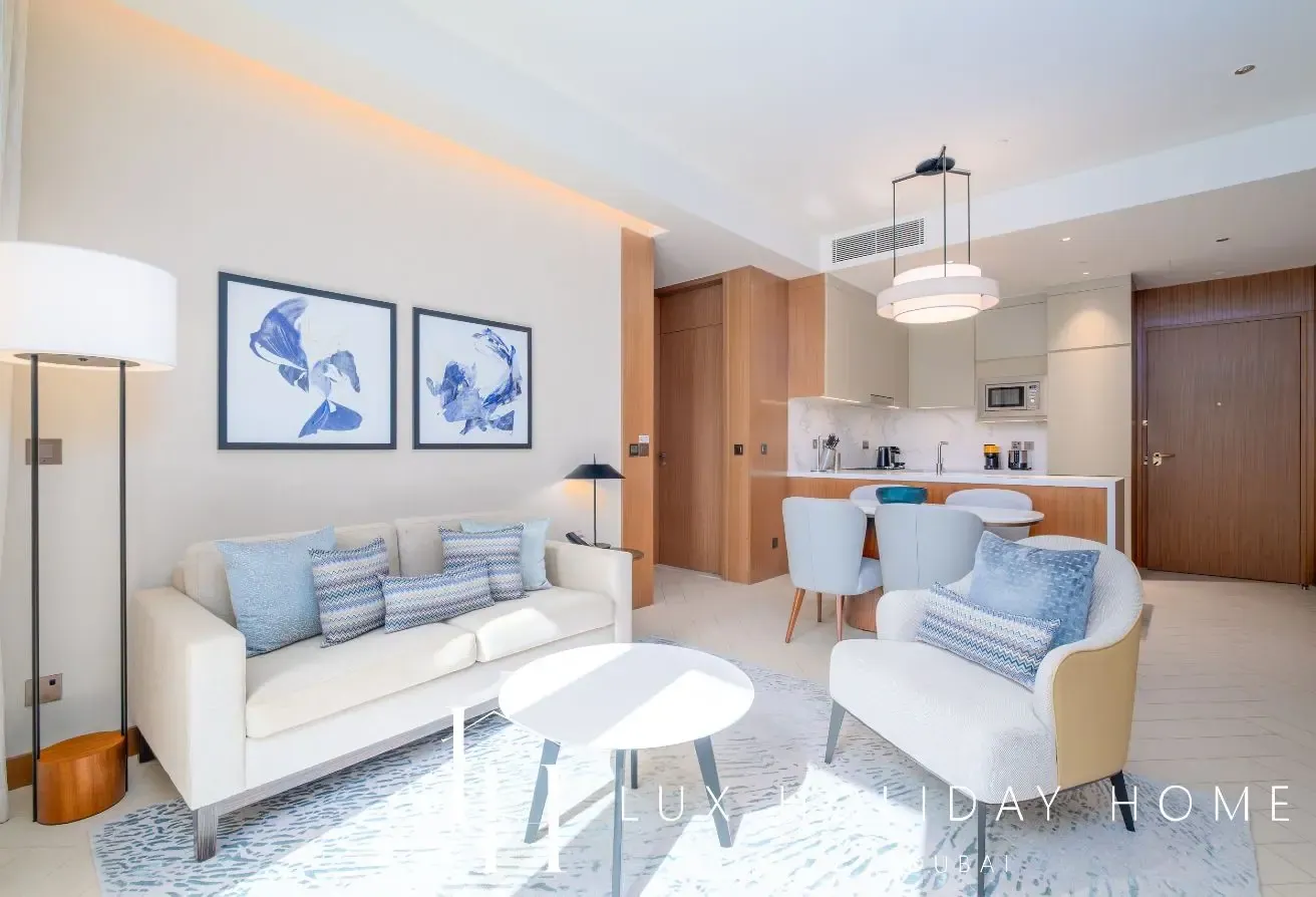 LUX | Opera Downtown Suite | All Inclusive Price