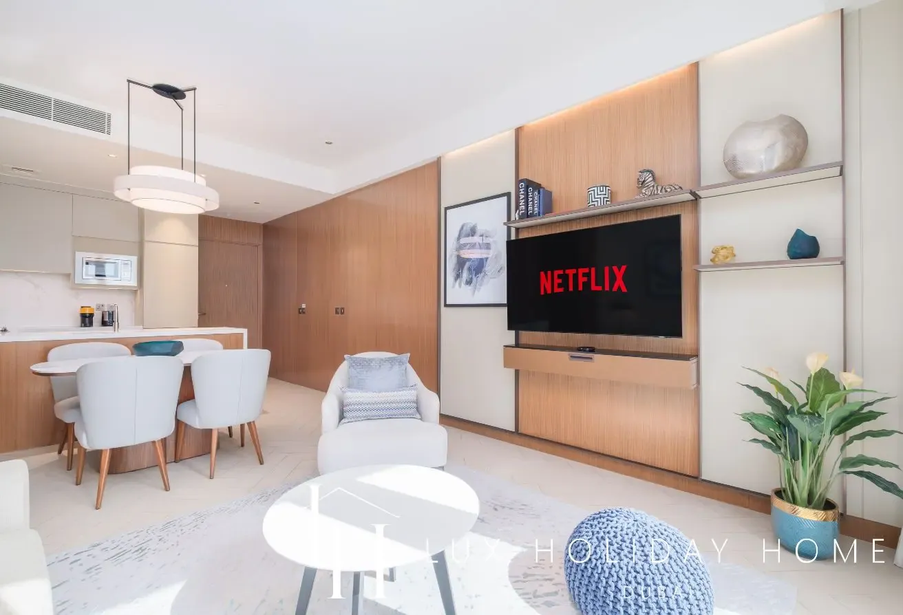 LUX | Opera Downtown Suite | All Inclusive Price