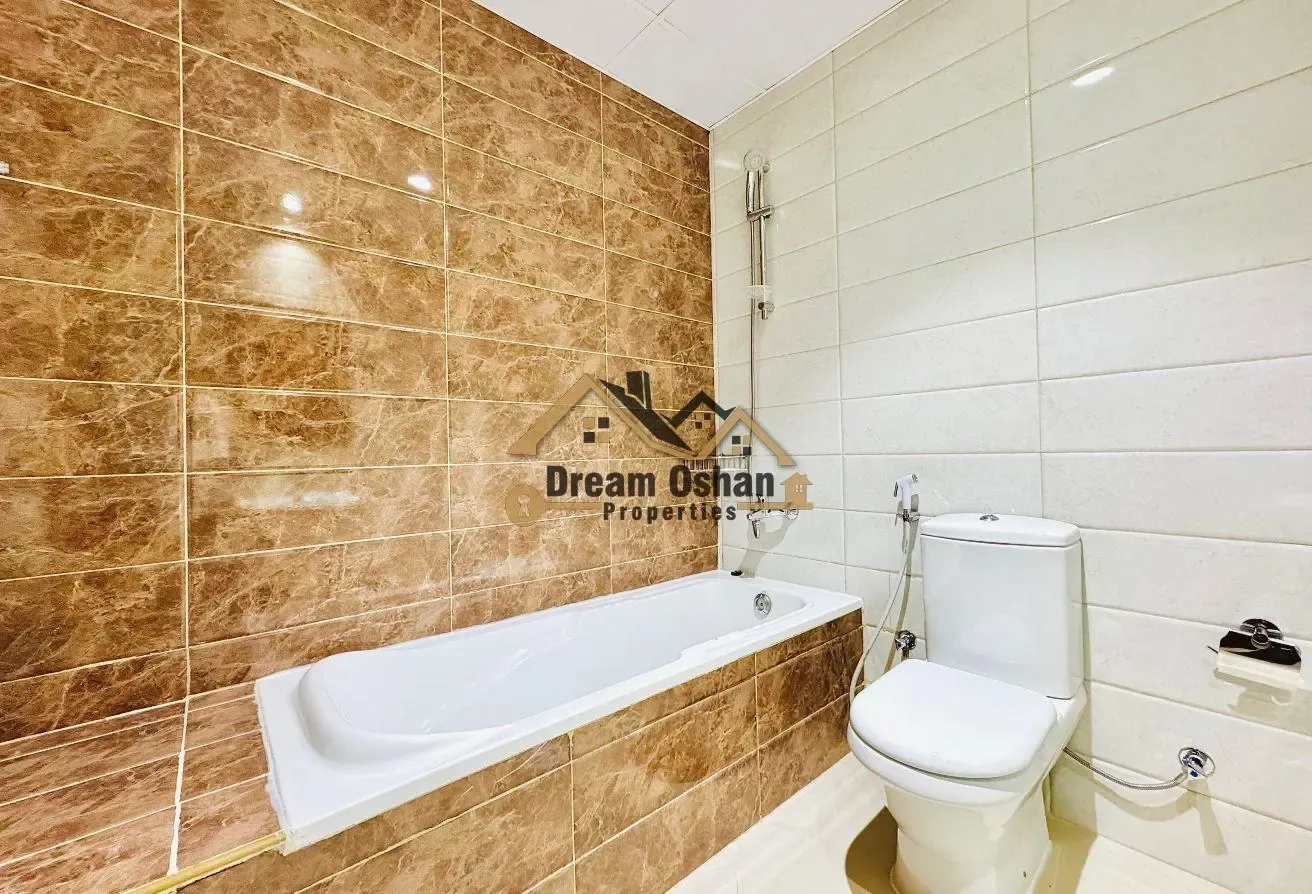 1 BR Apartment with Covered Parking in DSO
