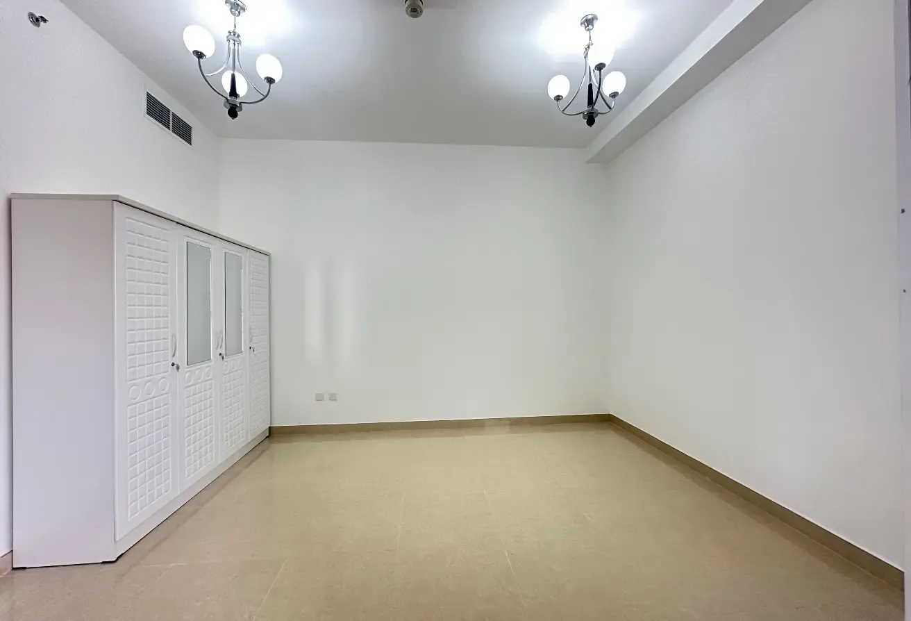Massive size|Prime location|well maintained|